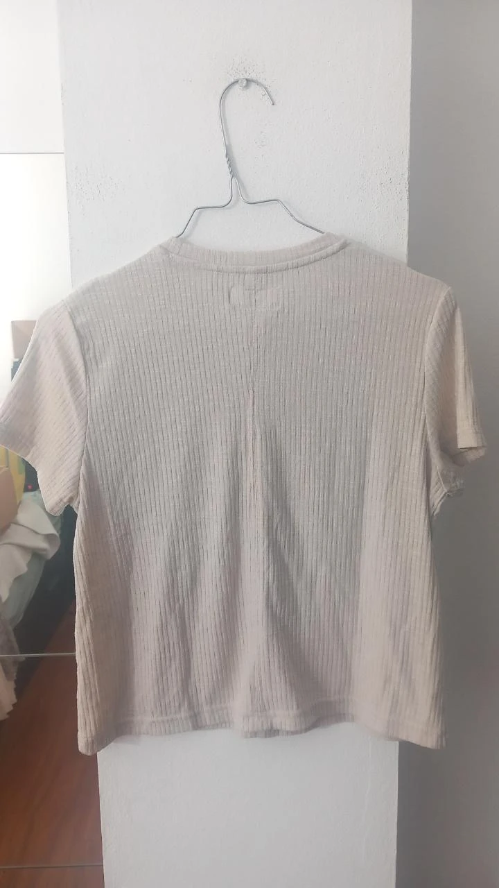 Camiseta de punto beige Lefties - Talla S | Camiseta corta acanalada beige – photo 3